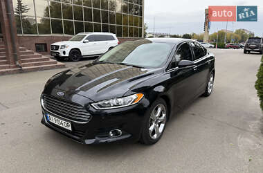 Седан Ford Fusion 2015 в 