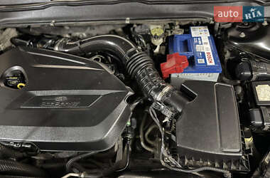 Седан Ford Fusion 2013 в 