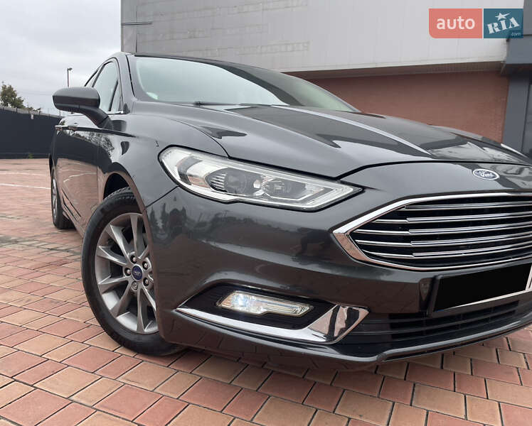 Седан Ford Fusion 2017 в Одесі