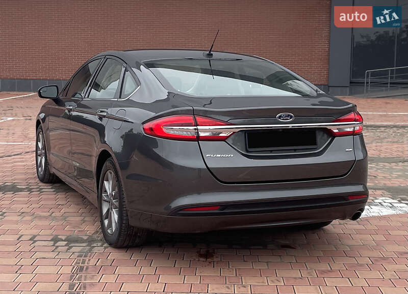 Седан Ford Fusion 2017 в Одесі