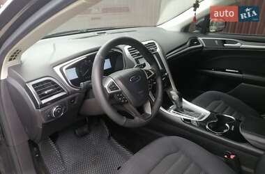 Седан Ford Fusion 2014 в 
