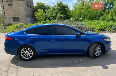 Седан Ford Fusion 2018 в 