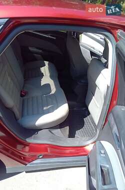 Седан Ford Fusion 2013 в 