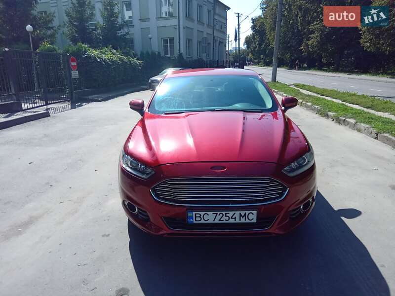 Седан Ford Fusion 2013 в Львові