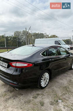 Седан Ford Fusion 2014 в 