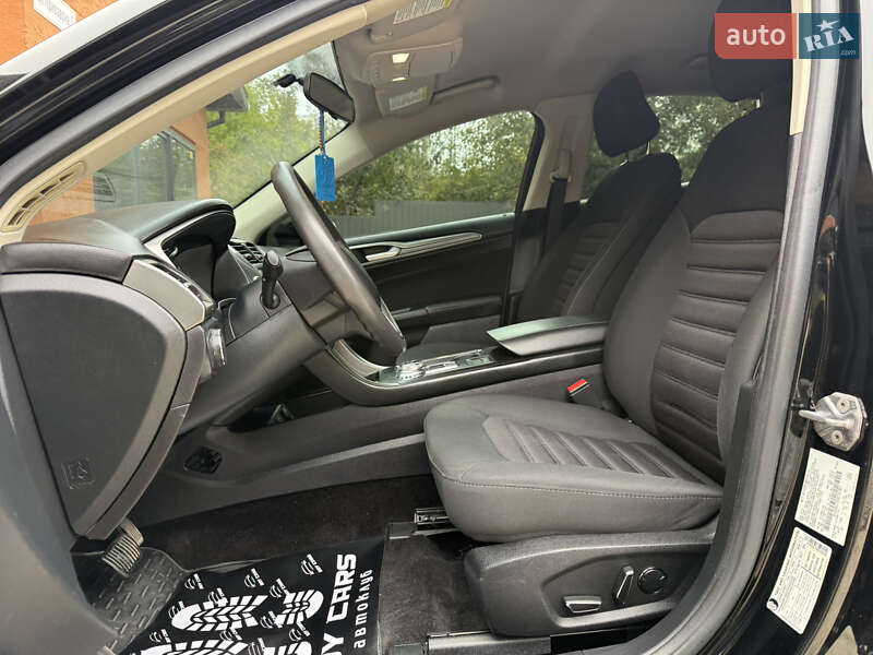 Седан Ford Fusion 2016 в Івано-Франківську