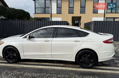 Седан Ford Fusion 2014 в 