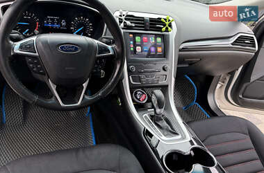 Седан Ford Fusion 2014 в 