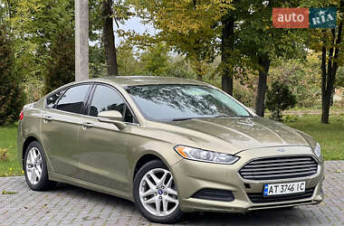 Седан Ford Fusion 2012 в 