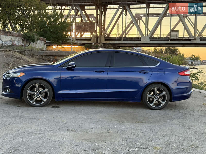 Седан Ford Fusion 2014 в Дніпрі