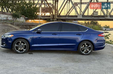 Седан Ford Fusion 2014 в 