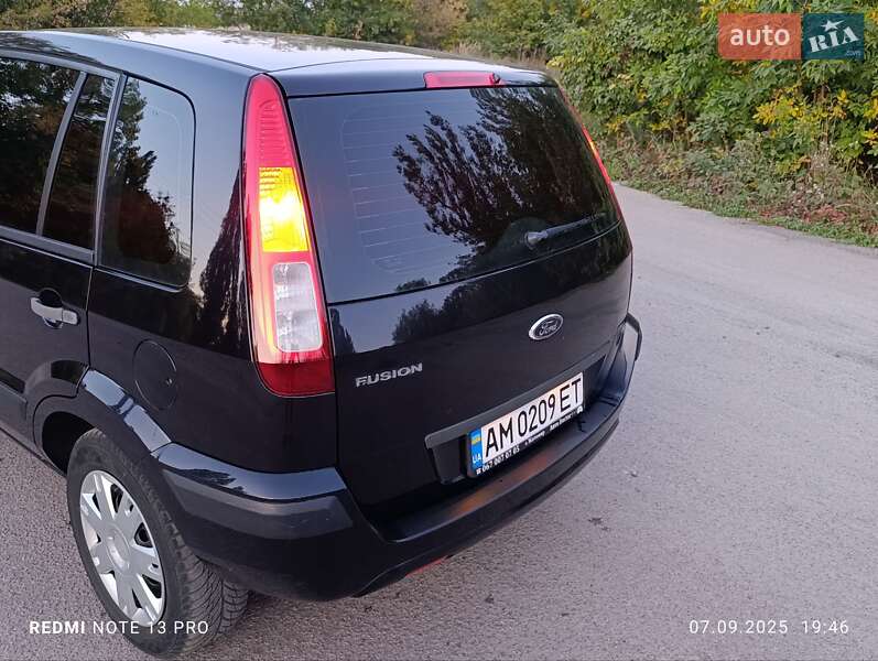 Хэтчбек Ford Fusion 2005 в Радомышле