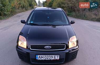 Хетчбек Ford Fusion 2005 в  фото 35 Хетчбек Ford Fusion 2005 в