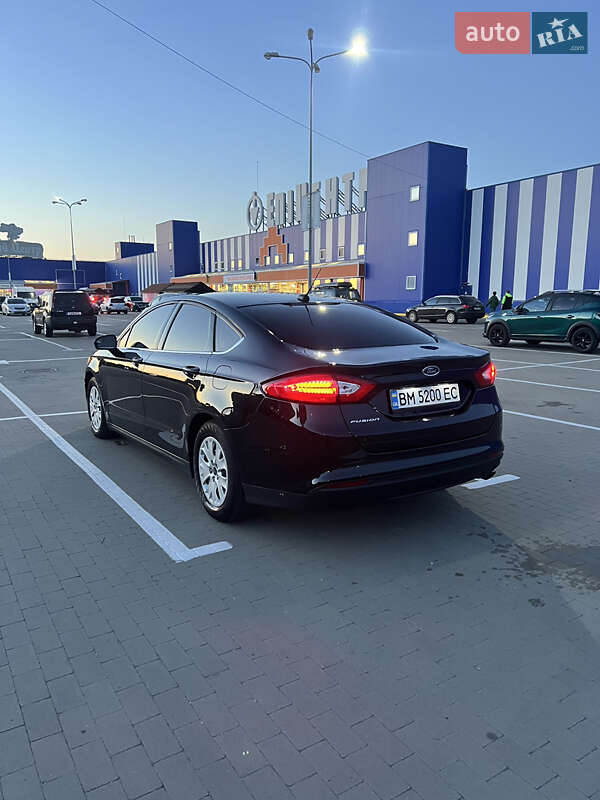 Седан Ford Fusion 2013 в Сумах