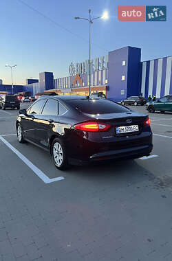 Седан Ford Fusion 2013 в 