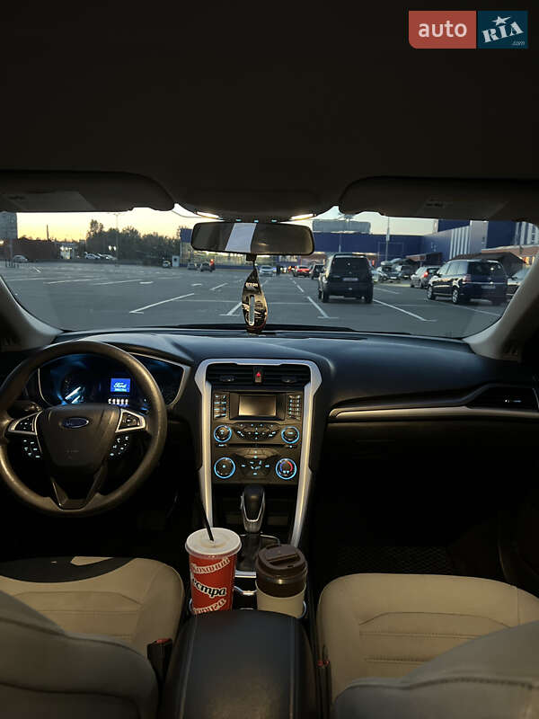 Седан Ford Fusion 2013 в Сумах
