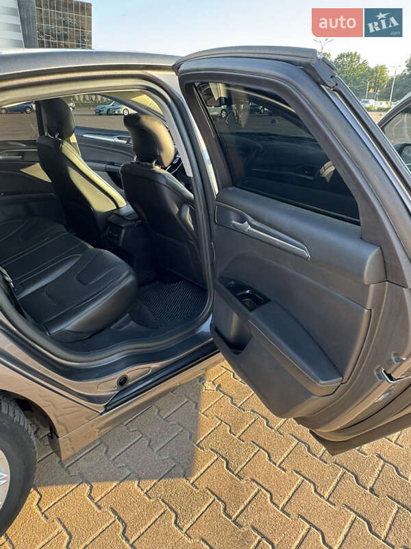 Седан Ford Fusion 2014 в Житомирі