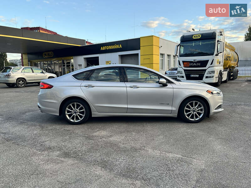 Седан Ford Fusion 2017 в Киеве