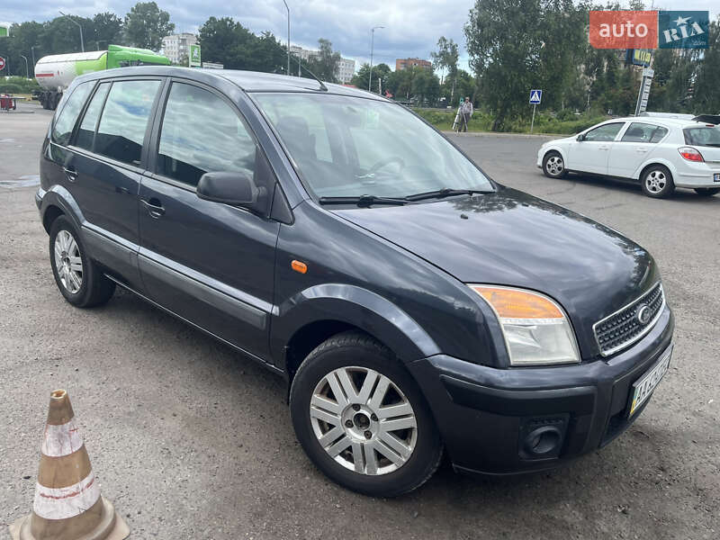 Хетчбек Ford Fusion 2007 в Полтаві
