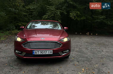 Седан Ford Fusion 2016 в 