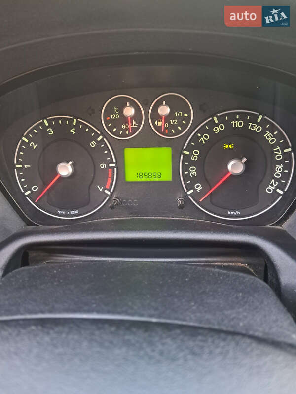 Хэтчбек Ford Fusion 2006 в Прилуках