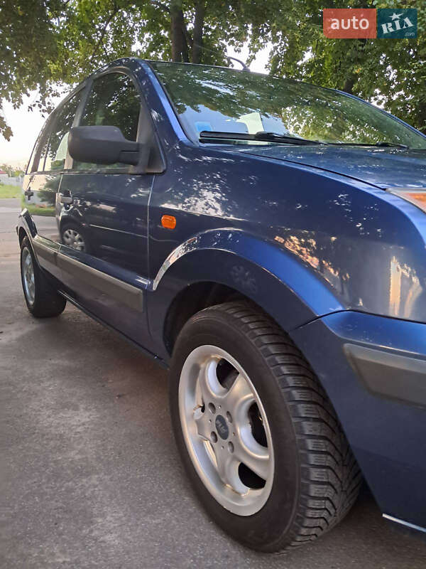 Хэтчбек Ford Fusion 2006 в Прилуках