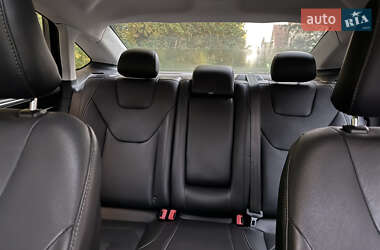 Седан Ford Fusion 2015 в 