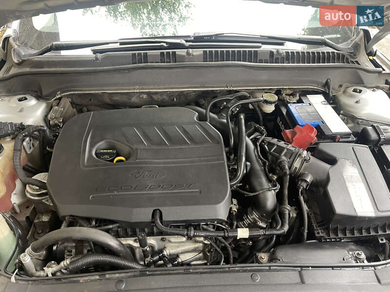 Седан Ford Fusion 2014 в Одесі