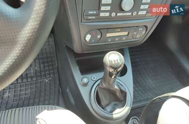 Хетчбек Ford Fusion 2008 в 