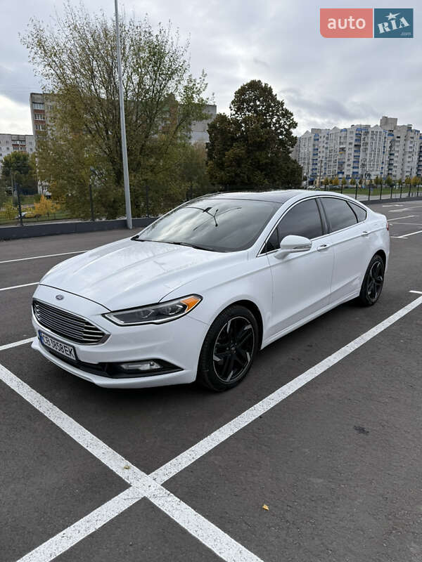 Седан Ford Fusion 2018 в 