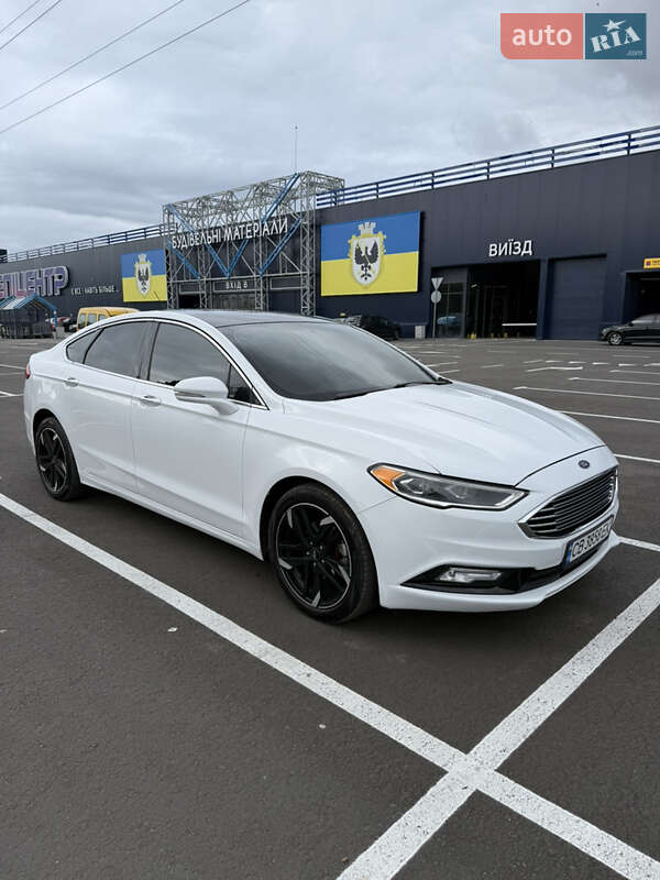 Седан Ford Fusion 2018 в Чернигове