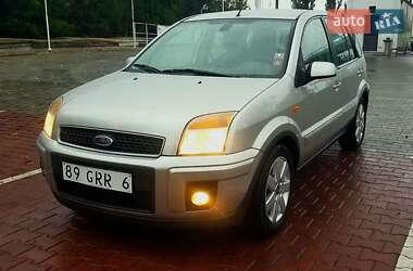 Хэтчбек Ford Fusion 2006 в 