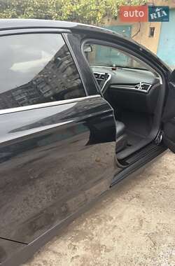 Седан Ford Fusion 2015 в 
