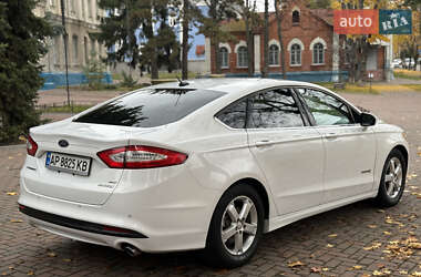 Седан Ford Fusion 2013 в  фото 8 Седан Ford Fusion 2013 в