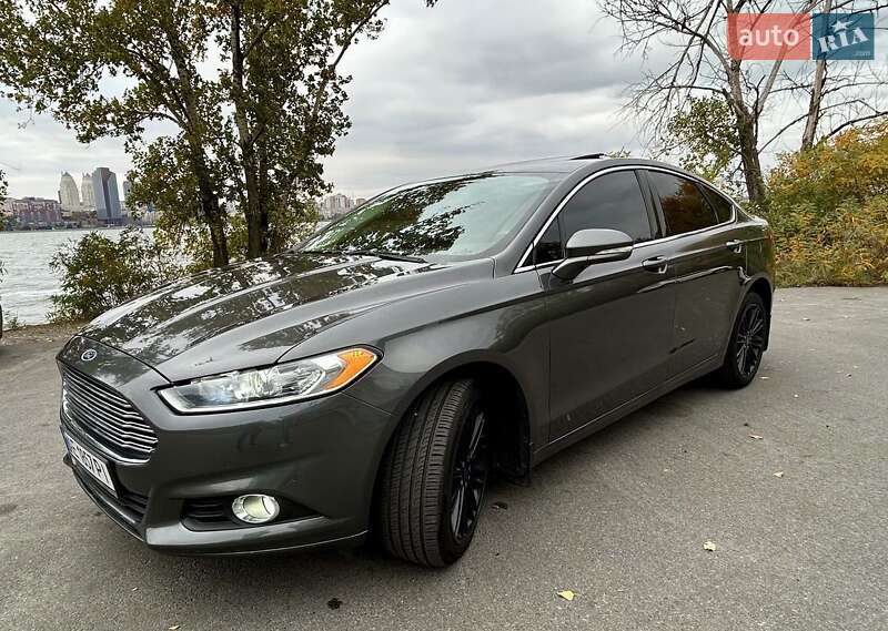 Седан Ford Fusion 2016 в Дніпрі