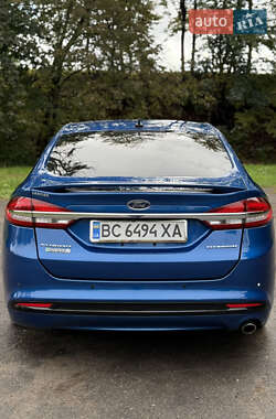 Седан Ford Fusion 2016 в 