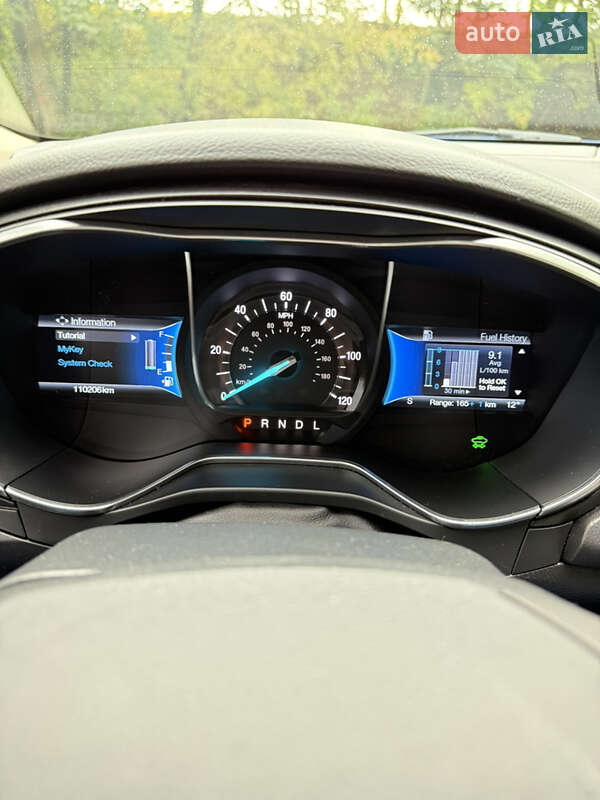 Седан Ford Fusion 2016 в Львові