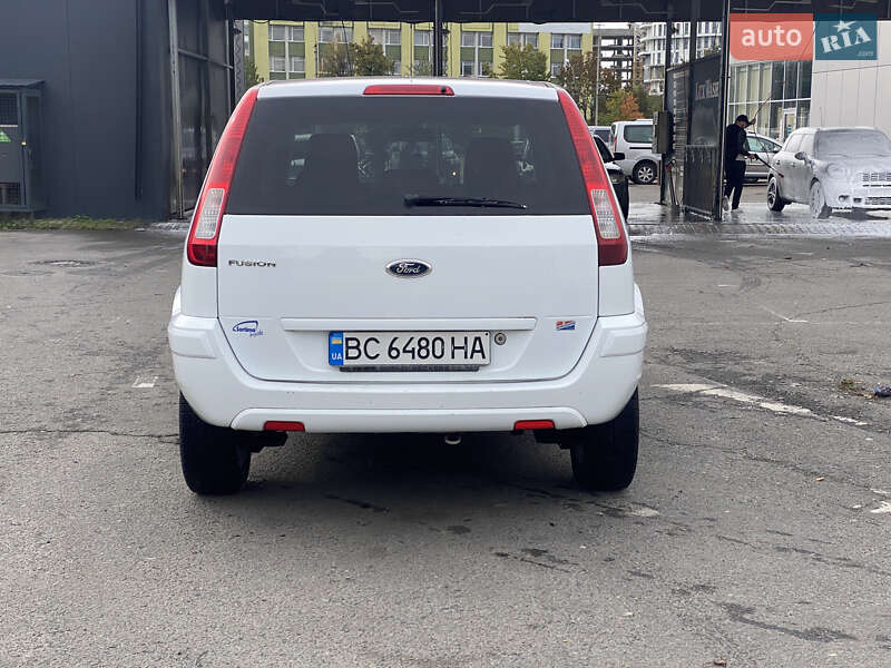 Хетчбек Ford Fusion 2011 в Львові