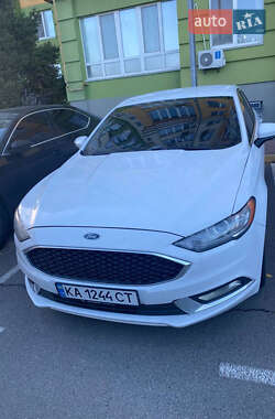 Седан Ford Fusion 2017 в 