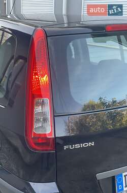 Хетчбек Ford Fusion 2008 в 
