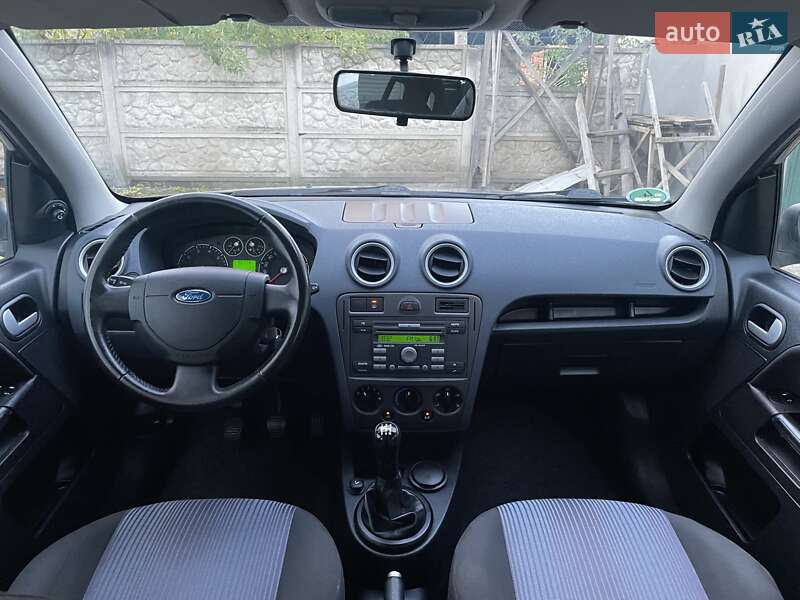 Хэтчбек Ford Fusion 2008 в Виннице