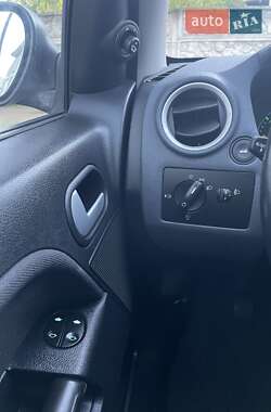 Хетчбек Ford Fusion 2008 в 