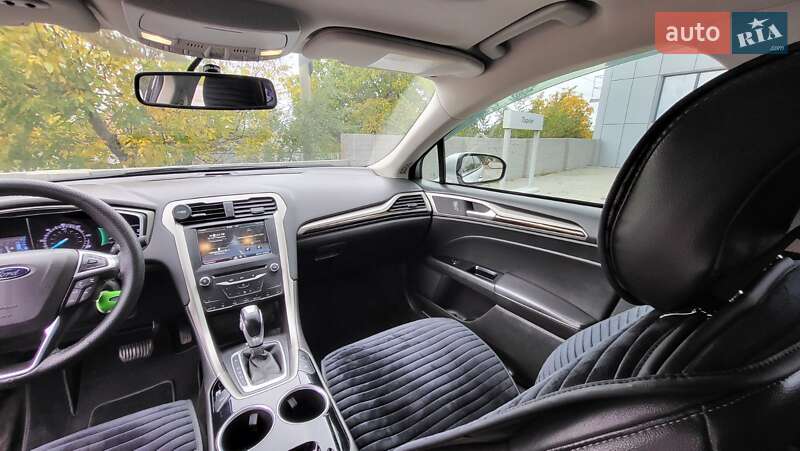 Седан Ford Fusion 2013 в Николаеве