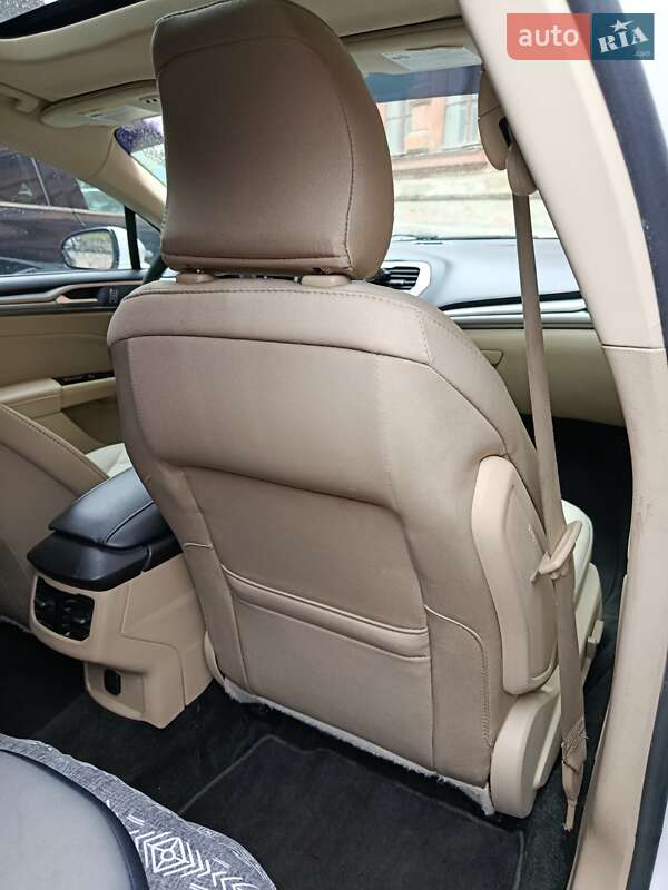Седан Ford Fusion 2015 в Львове