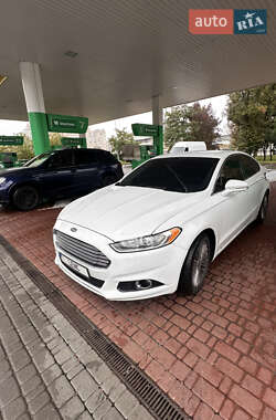 Седан Ford Fusion 2015 в Киеве