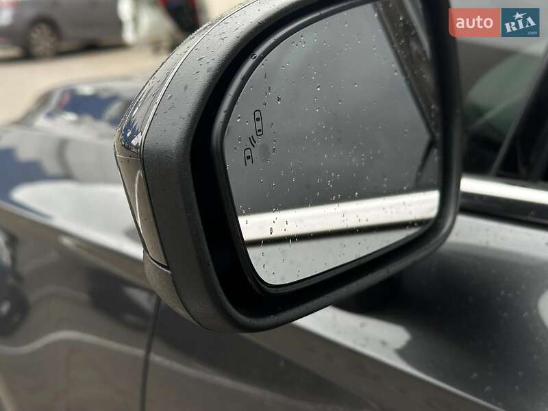 Седан Ford Fusion 2019 в Одесі