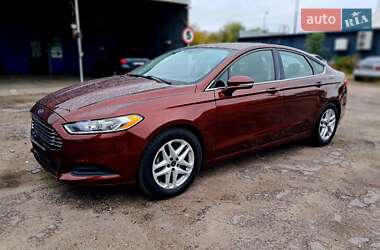 Седан Ford Fusion 2015 в 