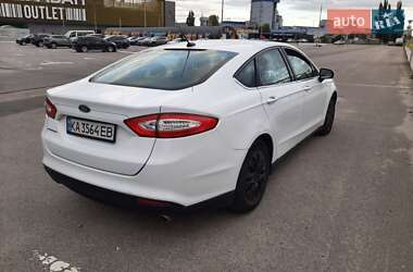 Седан Ford Fusion 2014 в 