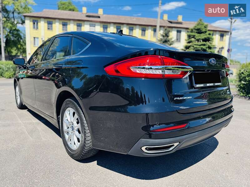 Седан Ford Fusion 2020 в Днепре