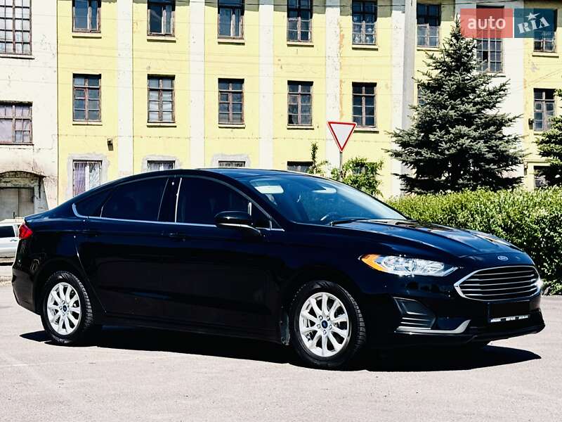 Седан Ford Fusion 2020 в Днепре